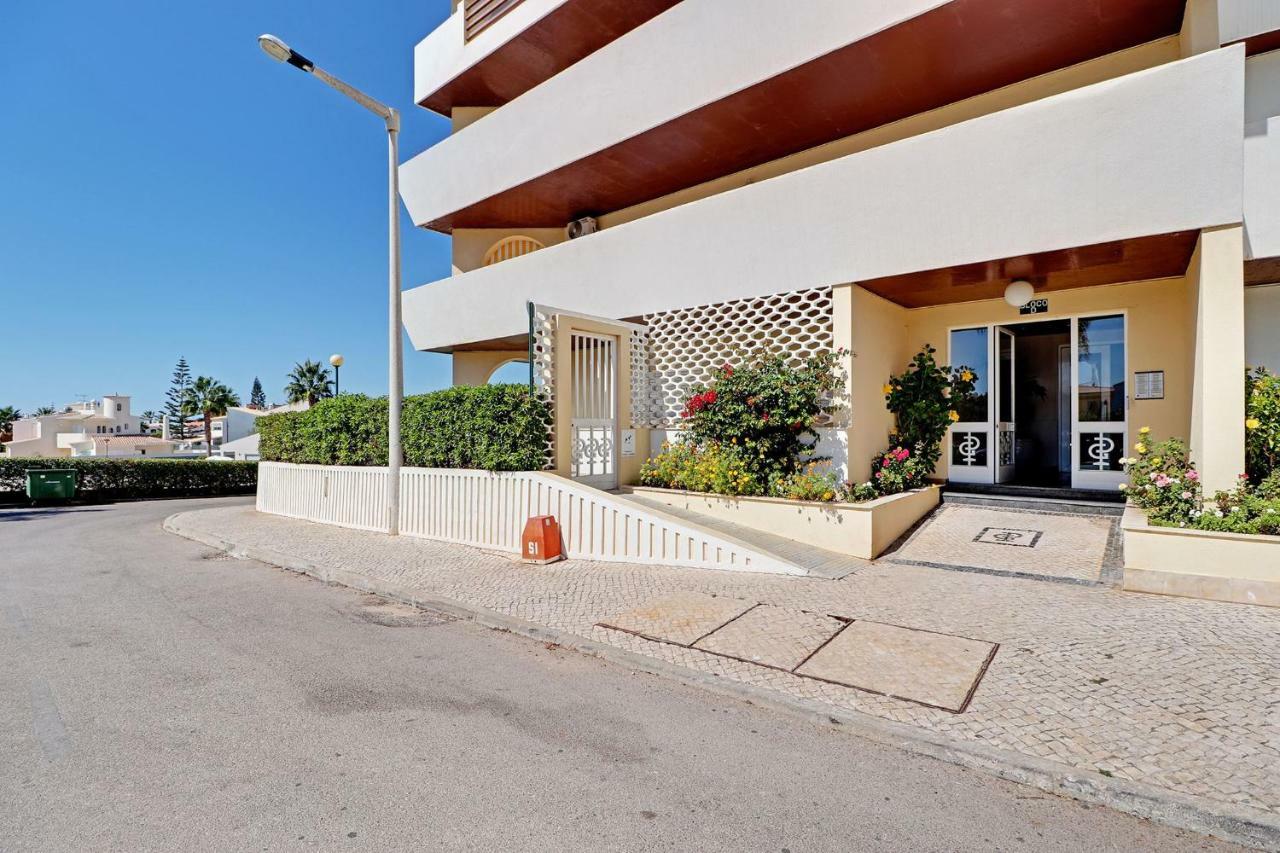 Apartment Albufeira Concept With Pool By Homing Guia (Faro)